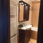 Tina's Lovely דירה וולוס