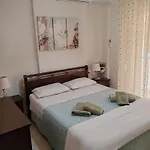 Tina's Lovely דירה